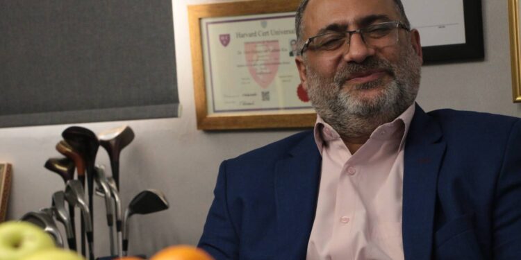 فرق آموزش مدیریت و کوچینگ مدیران