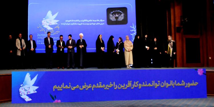 جشنواره ملی بانوی ایرانی باور دو برگزار شد